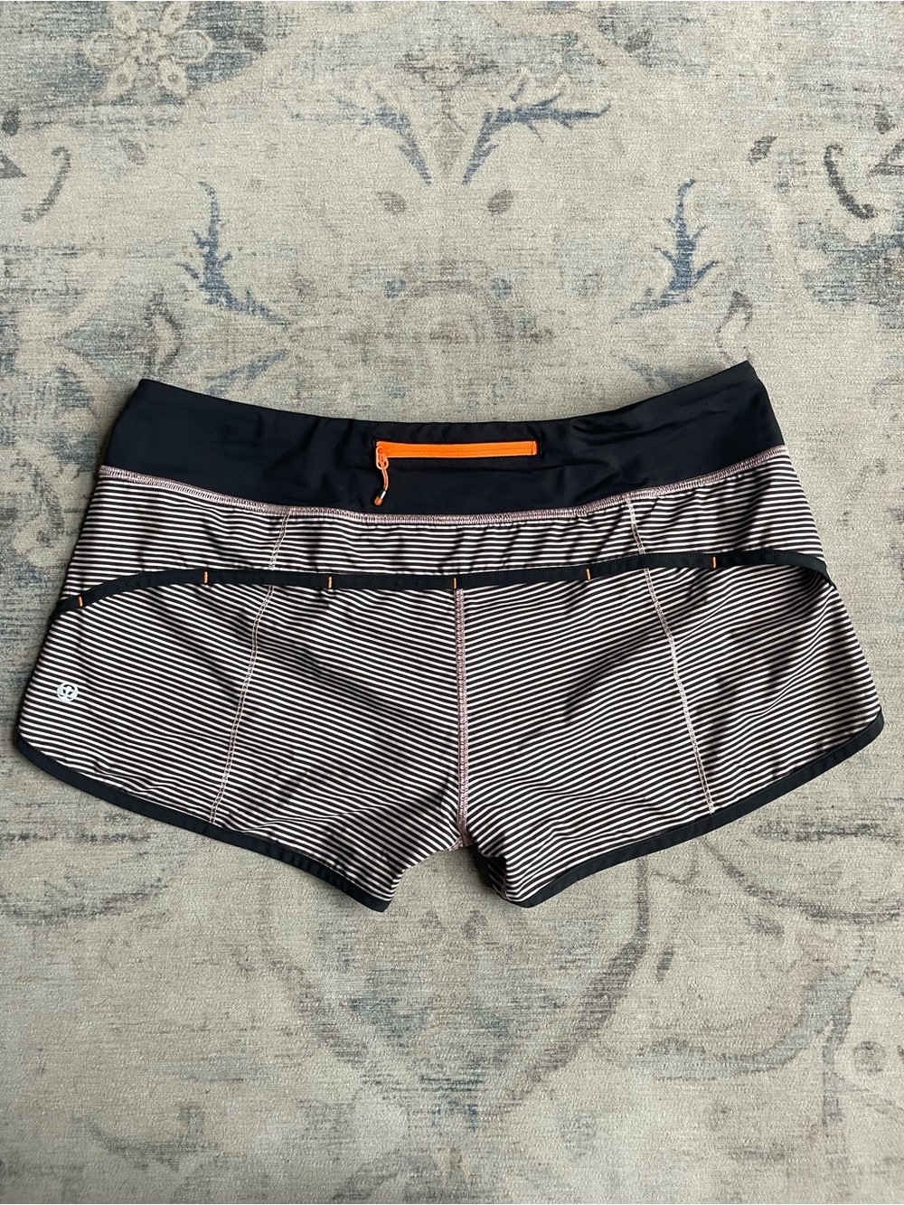 Lululemon Speed Shorts 10 Mini Pop Stripe Mink Berry Black